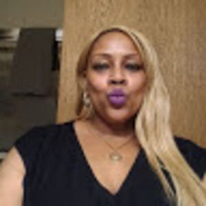 Meet your Posher, Valerie